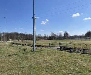 Teren przy stadionie w Krzymowie